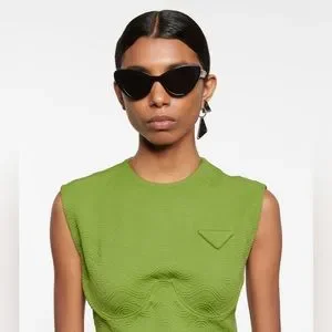 トップス PRADA 22AW Black emerald Green PRADA 22AW Black emerald Green